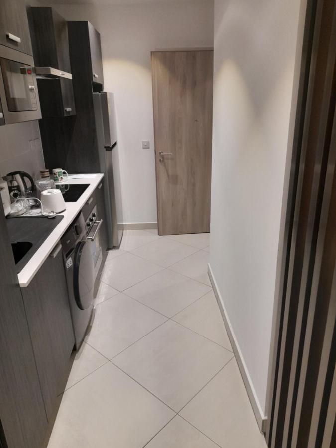 The Lennox D-Plus Apartments Аккра Екстер'єр фото