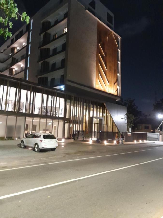 The Lennox D-Plus Apartments Аккра Екстер'єр фото