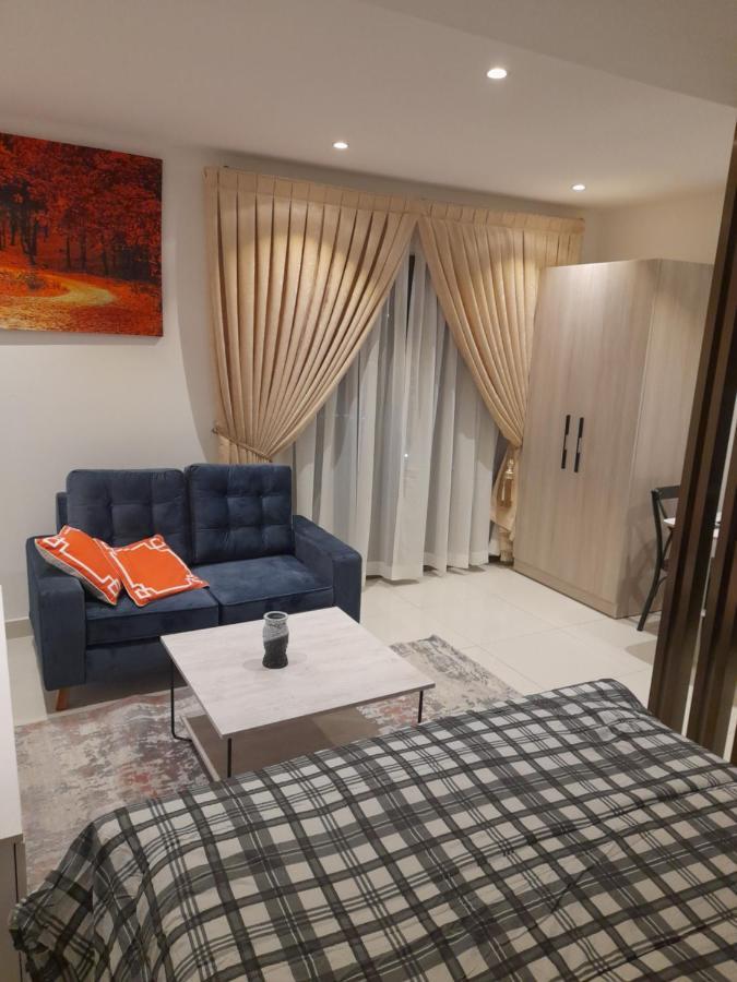 The Lennox D-Plus Apartments Аккра Екстер'єр фото
